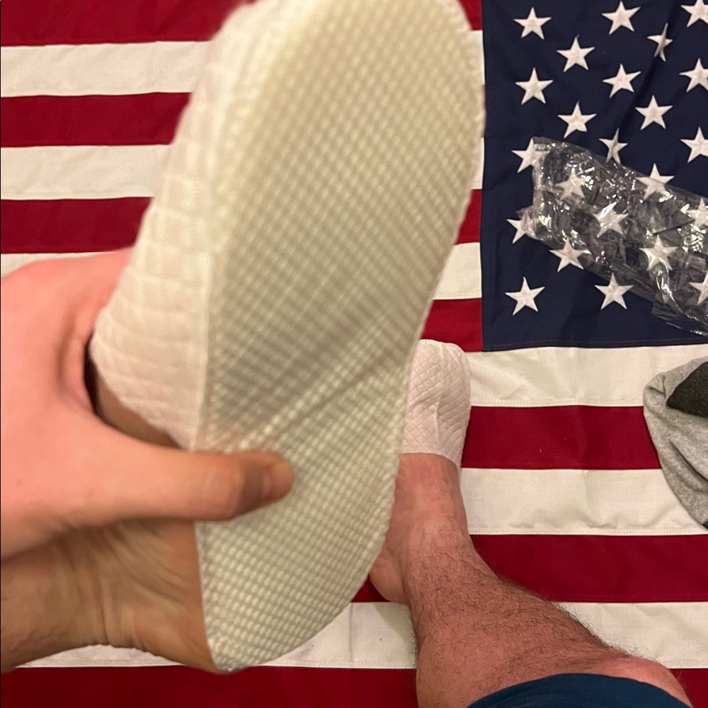 Hotel style one-time slippers - Picture 7 of 11